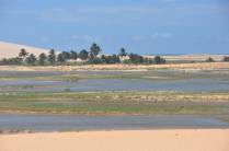 Várias lagoas entre as dunas de Tatajuba - CE